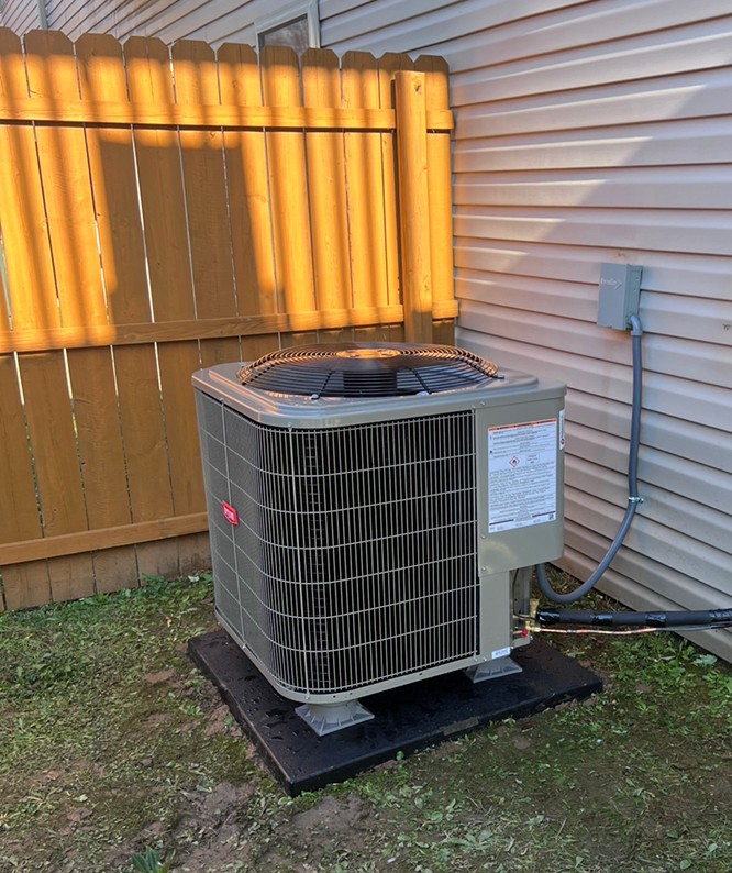 Shiny New Heat Pump Replacement system on Jack Hunter Way, Richmond, KY